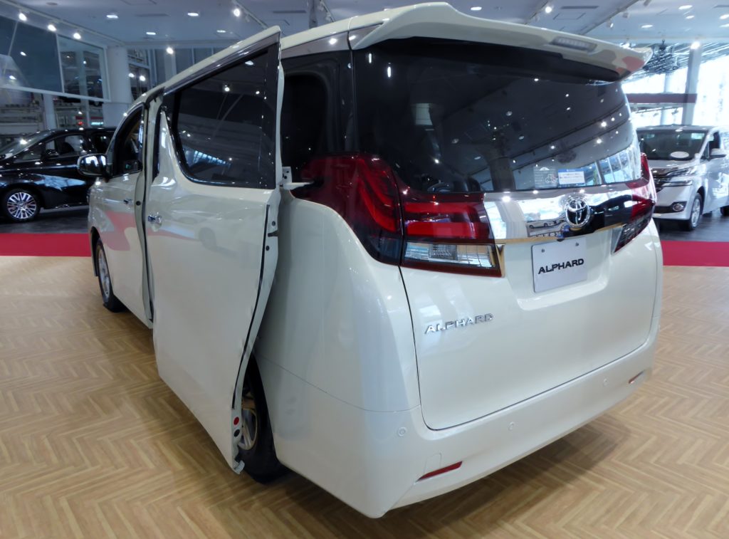 Toyota Alphard Exterior Doors