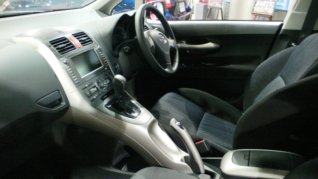 Toyota Auris 2006 Interior