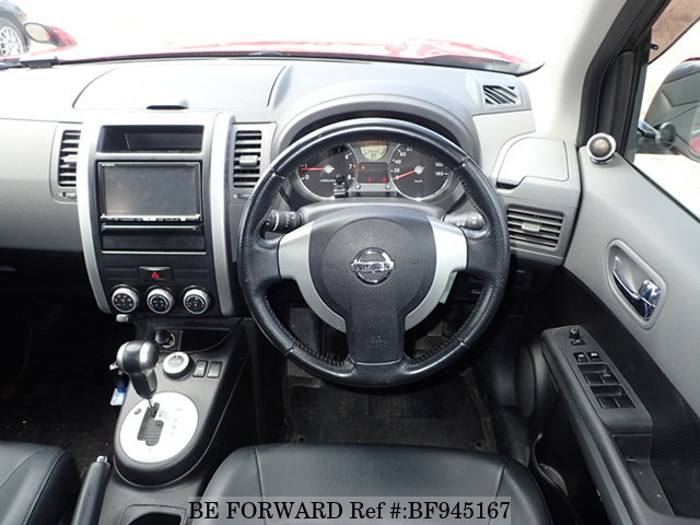 nissan x-trail interior